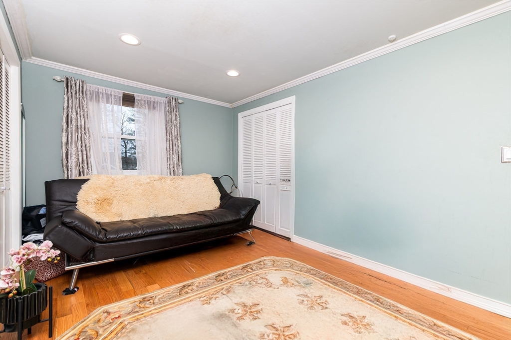 69 Seaver Road Weymouth, MA 02189 - Photo 14 of 34