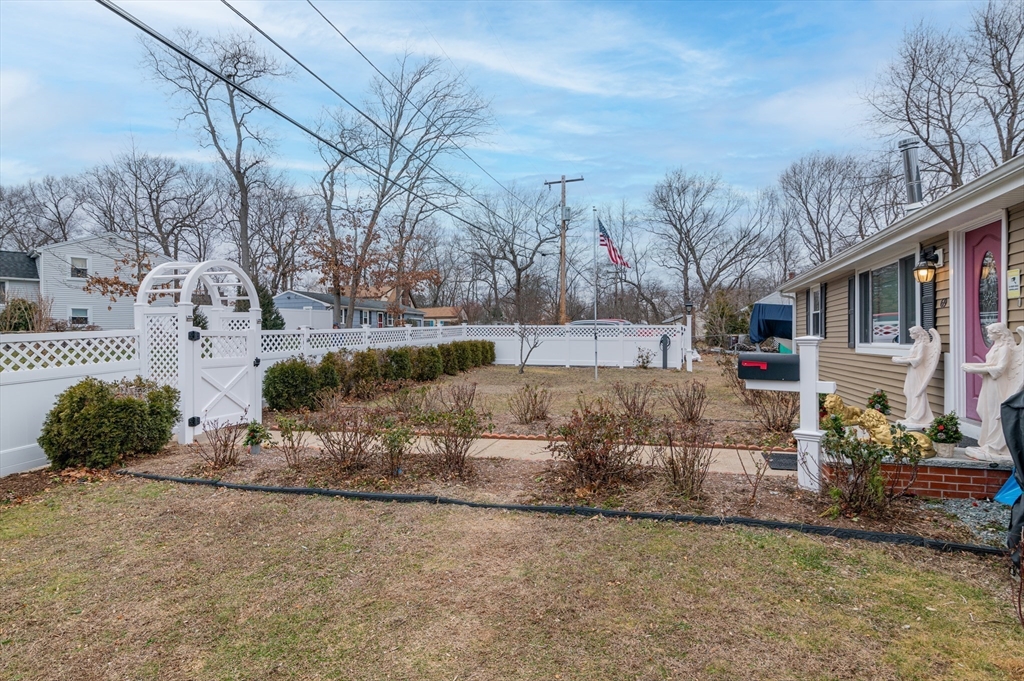 69 Seaver Road Weymouth, MA 02189 - Photo 25 of 34
