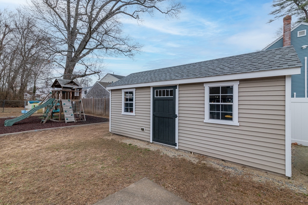 69 Seaver Road Weymouth, MA 02189 - Photo 33 of 34