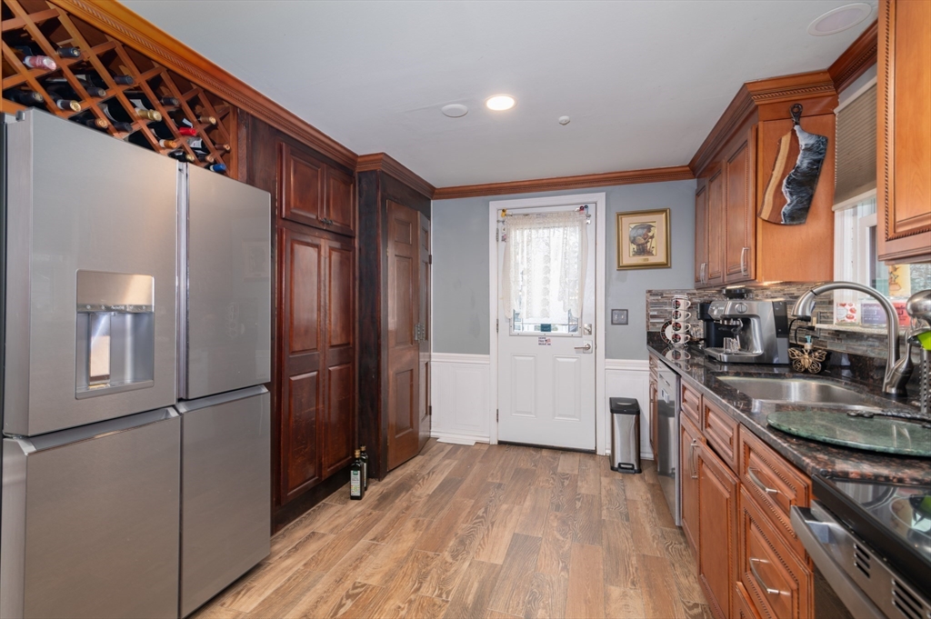 69 Seaver Road Weymouth, MA 02189 - Photo 7 of 34