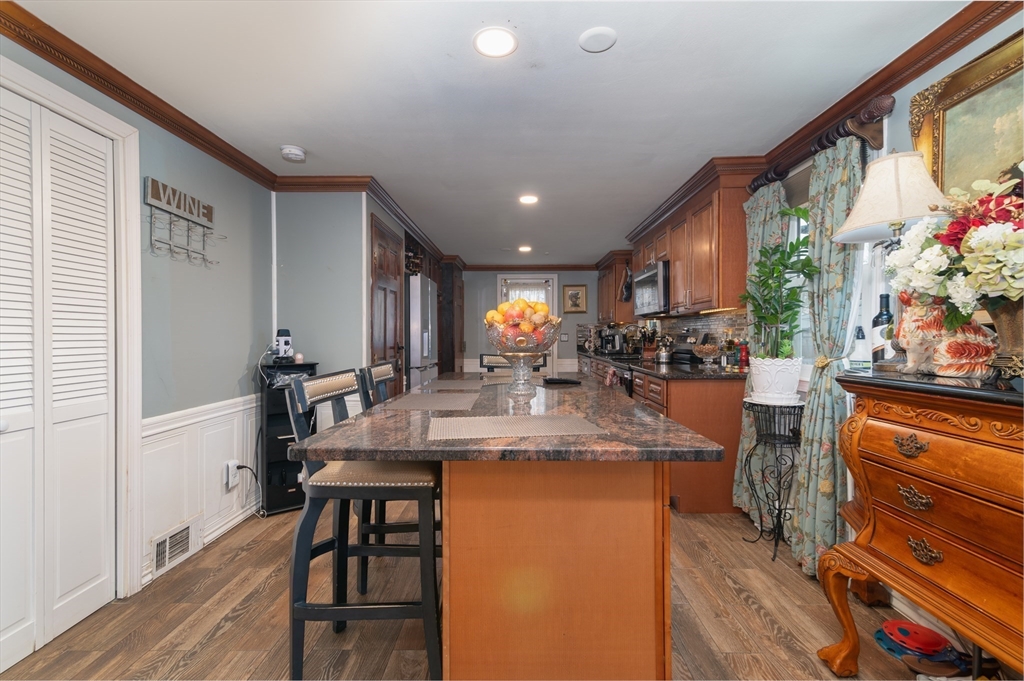 69 Seaver Road Weymouth, MA 02189 - Photo 9 of 34