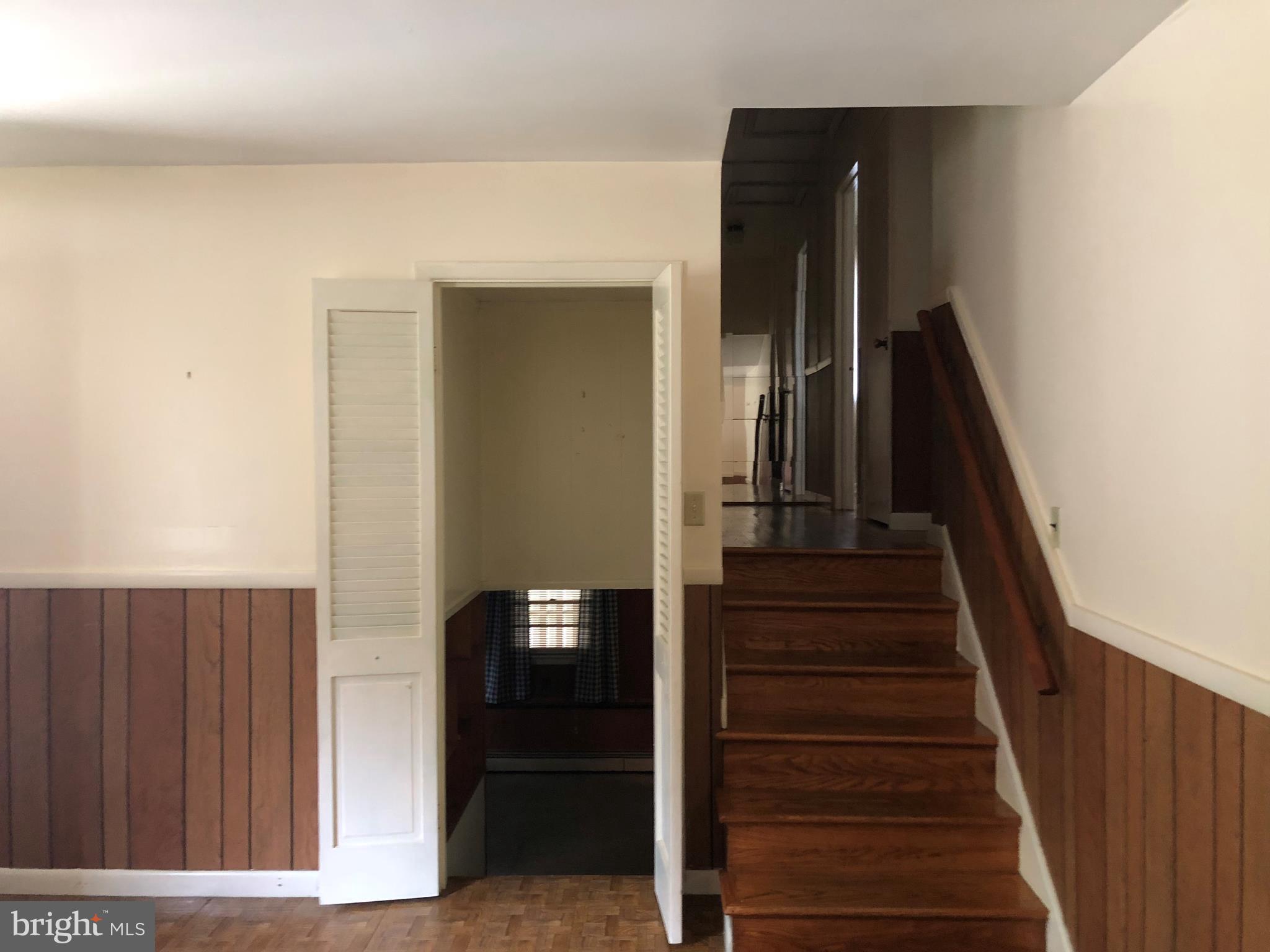 178 Southdown Road Edgewater, MD 21037 - Photo 9 of 12 Interior (General)