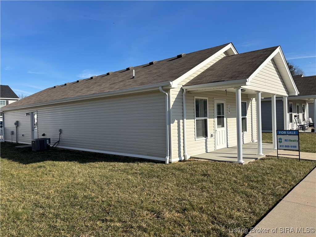 129 Jackson Way Charlestown, IN 47111 - Photo 2 of 14