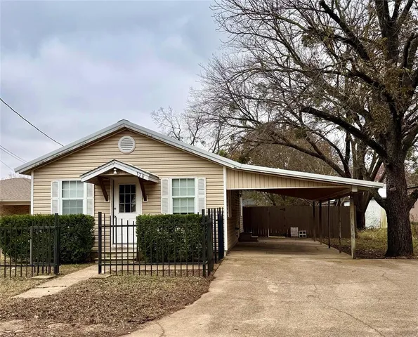 $1,500 | 370 West Park Street, Stephenville, TX 76401