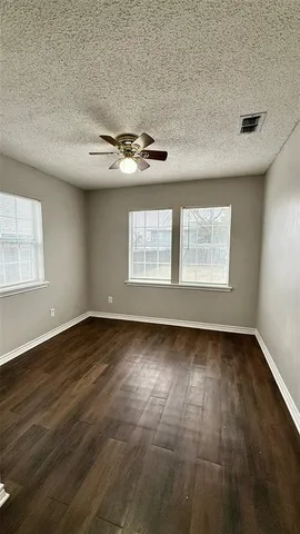 $1,500 | 370 West Park Street, Stephenville, TX 76401