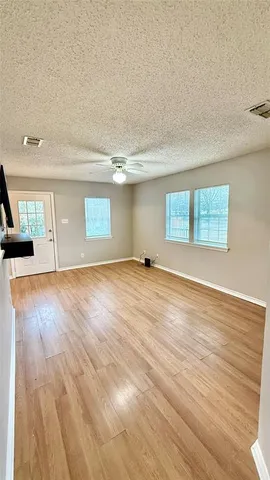 $1,500 | 370 West Park Street, Stephenville, TX 76401