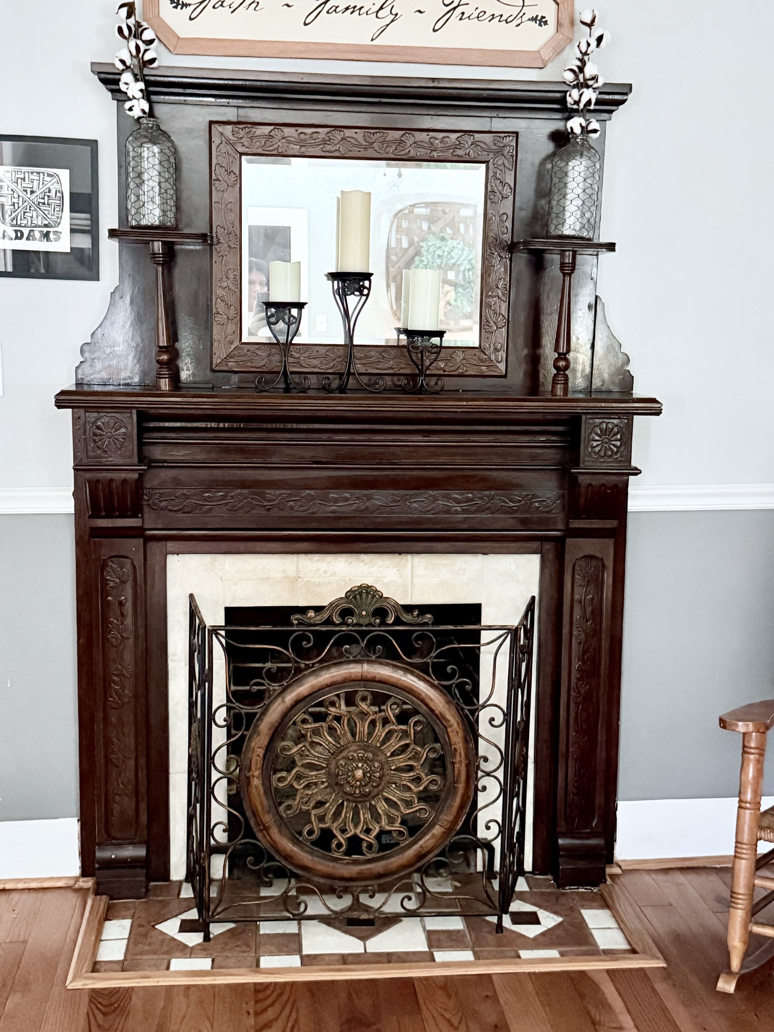 404 South Church Street Adams, TN 37010 - Photo 4 of 18 a view of fireplace with a mirror