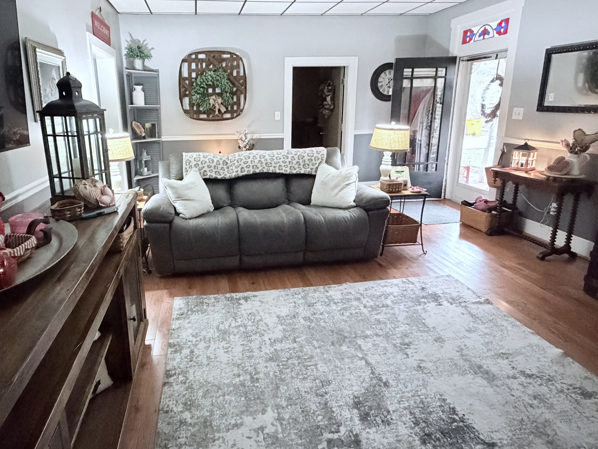 404 South Church Street Adams, TN 37010 - Photo 5 of 18 a living room with furniture and a table