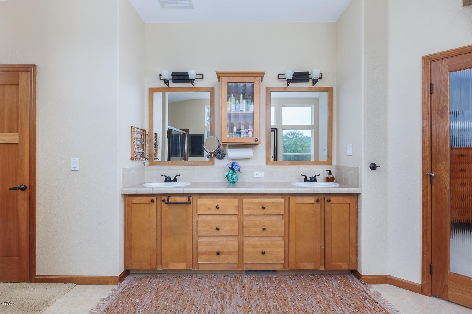 9357 Yaquina Bay Road Newport, OR 97365 - Photo 12 of 47 Bath 1