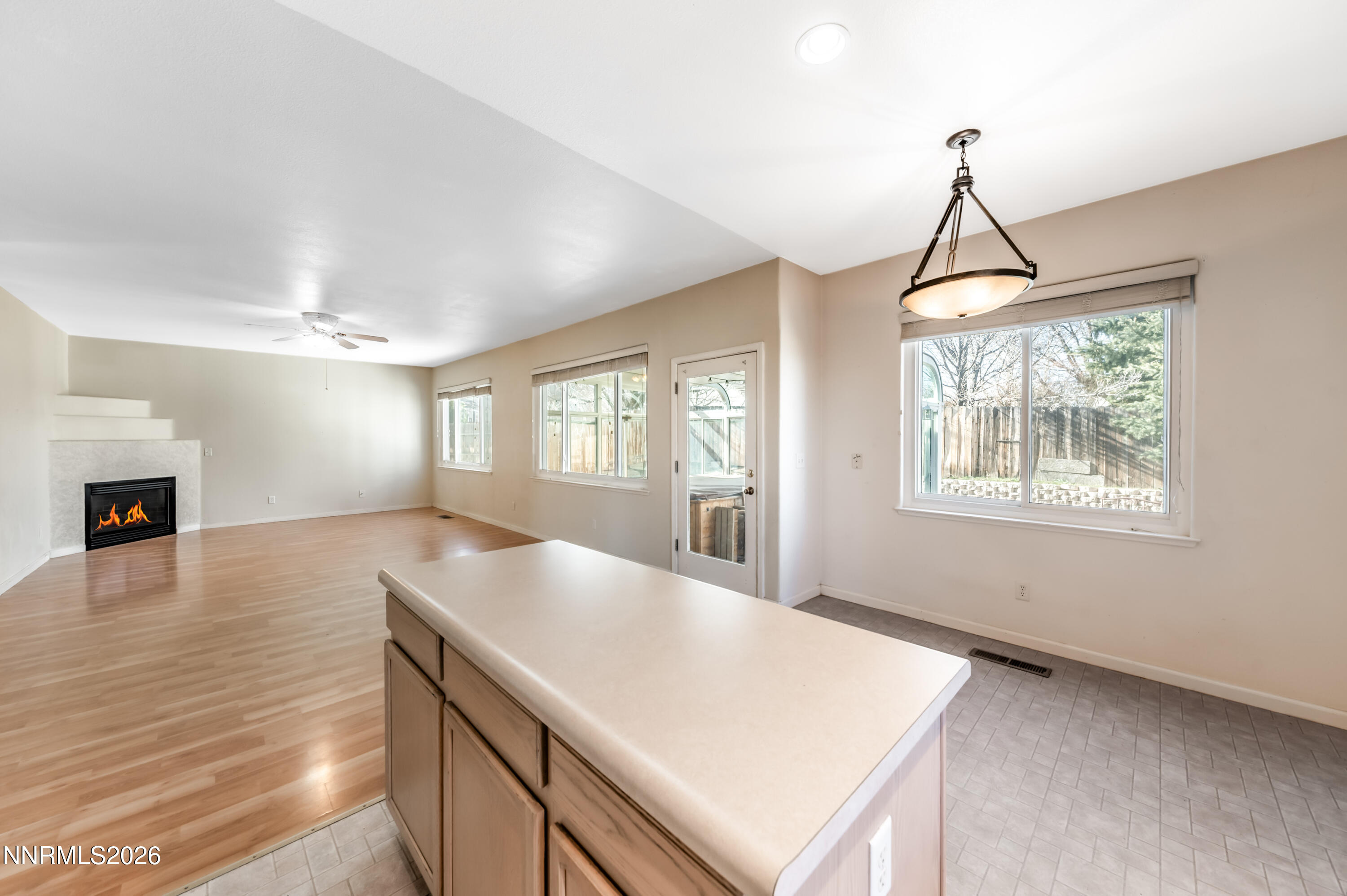 11705 Lone Desert Drive Reno, NV 89506 - Photo 15 of 36 L-1018