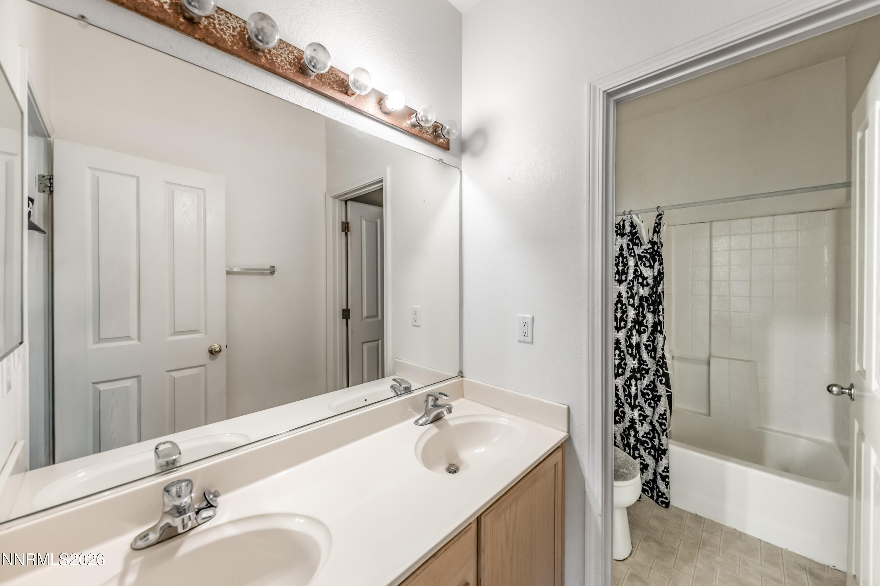 11705 Lone Desert Drive Reno, NV 89506 - Photo 24 of 36 L-1027