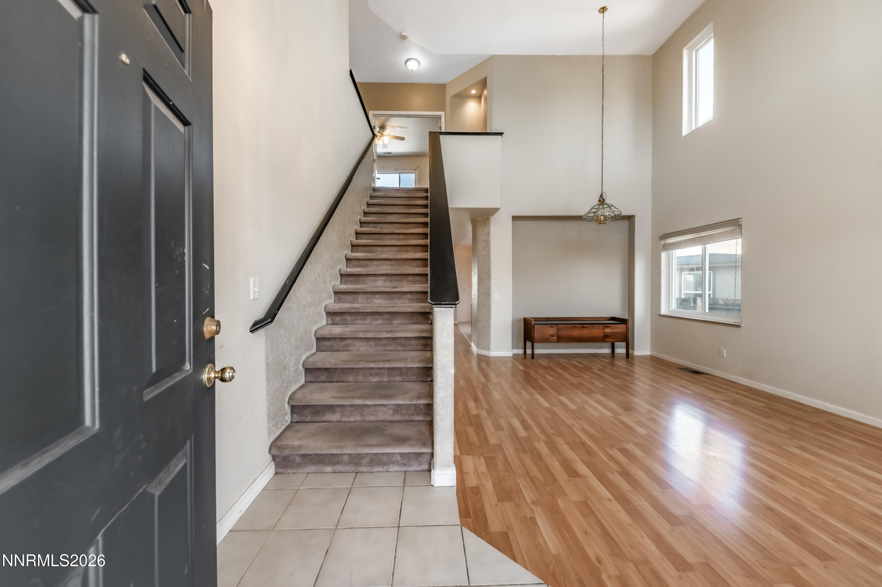 11705 Lone Desert Drive Reno, NV 89506 - Photo 5 of 36 L-1008