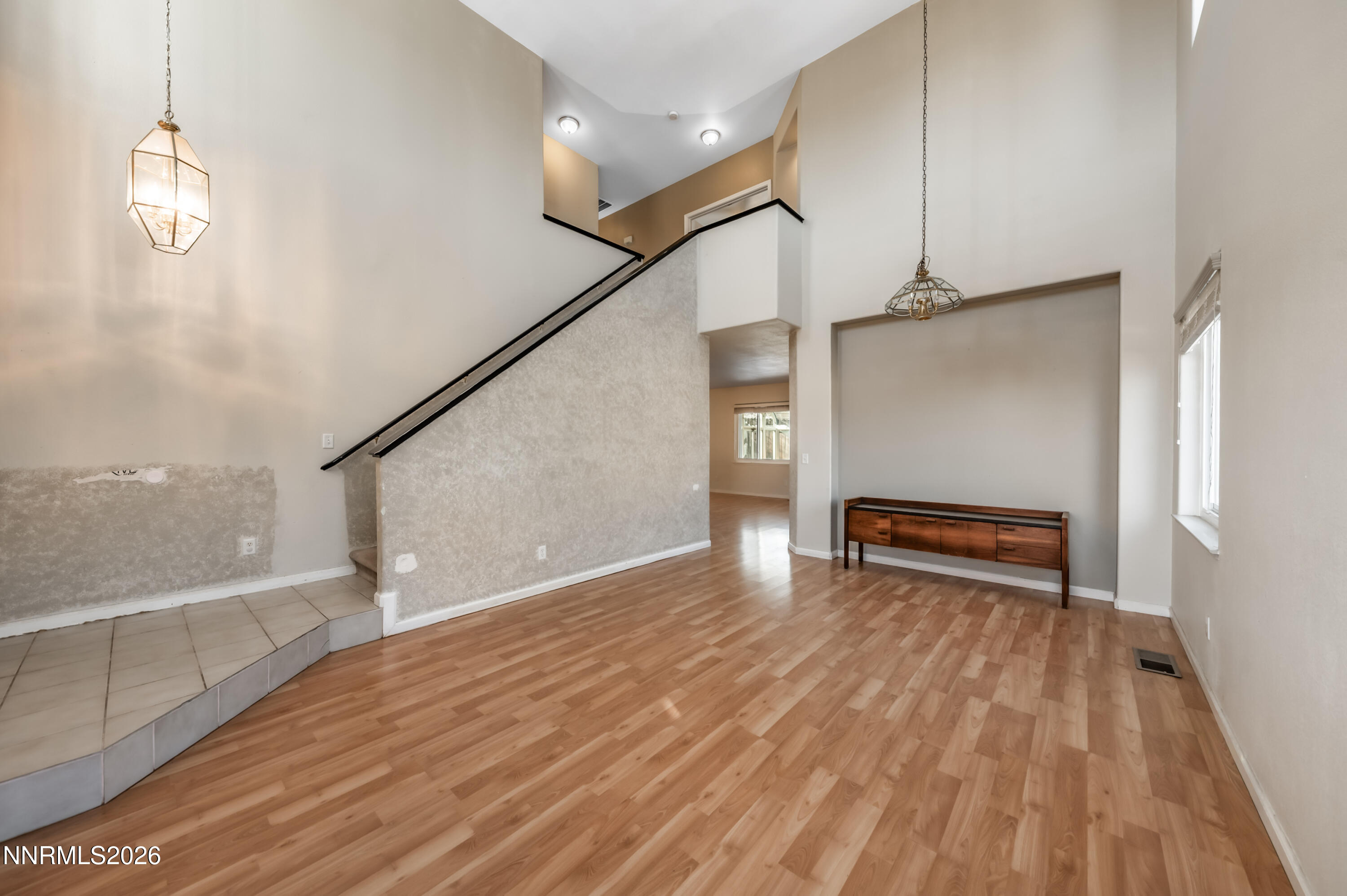 11705 Lone Desert Drive Reno, NV 89506 - Photo 7 of 36 L-1010