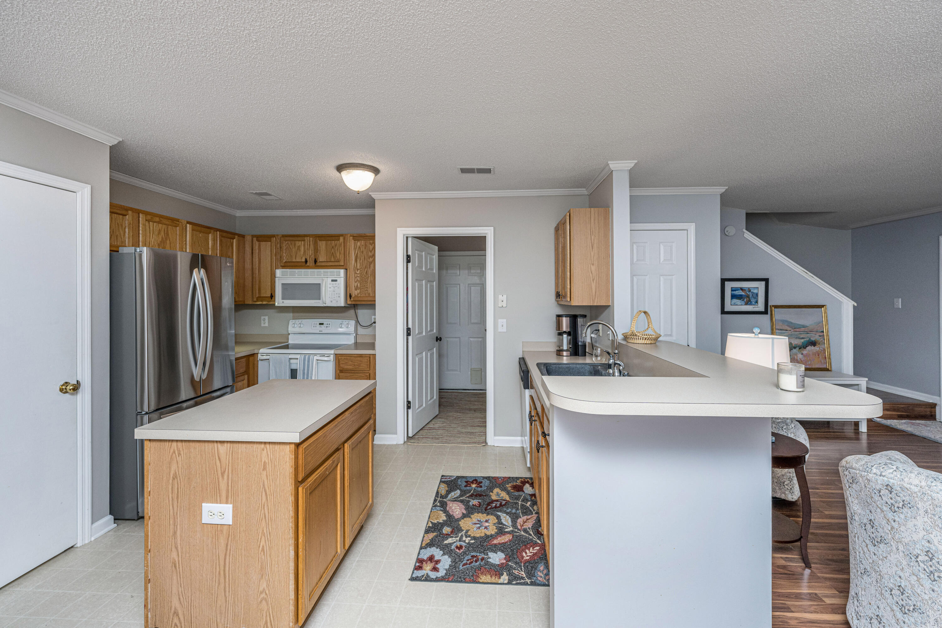 216 2 Pond Loop Ladson, SC 29456 - Photo 14 of 32 Kitchen/Bar