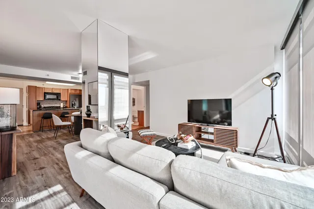 $3,499 | 4808 North 24th Street, Unit 727, Phoenix, AZ 85016