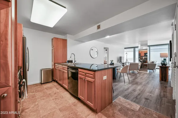 $3,499 | 4808 North 24th Street, Unit 727, Phoenix, AZ 85016