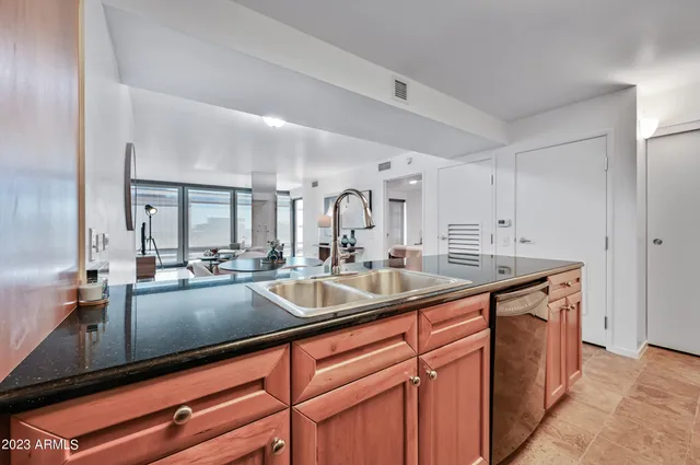 $3,499 | 4808 North 24th Street, Unit 727, Phoenix, AZ 85016