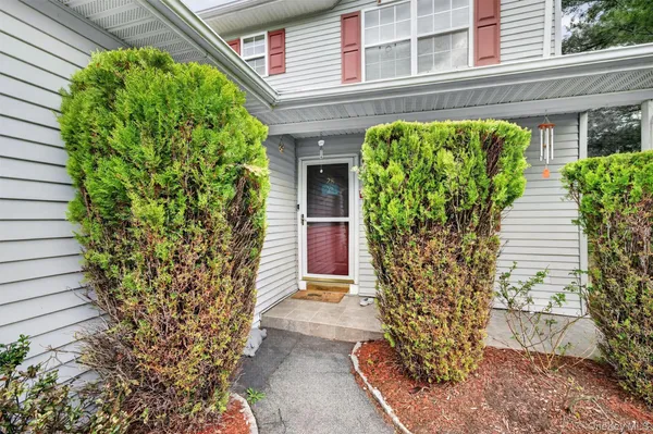 $429,900 | 28 Lois Lane, Monroe, NY 10950