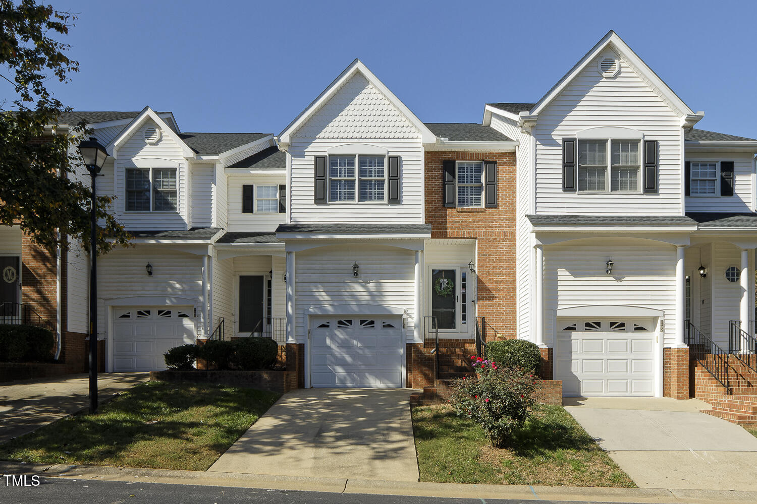 5402 Goldenglow Way Raleigh, NC 27606 - Photo 1 of 44 002