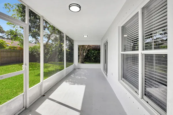 $3,750 | 915 Sunflower Avenue, Delray Beach, FL 33445