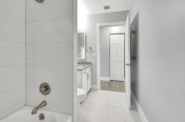 $3,750 | 915 Sunflower Avenue, Delray Beach, FL 33445