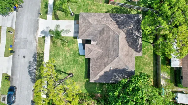 $3,750 | 915 Sunflower Avenue, Delray Beach, FL 33445