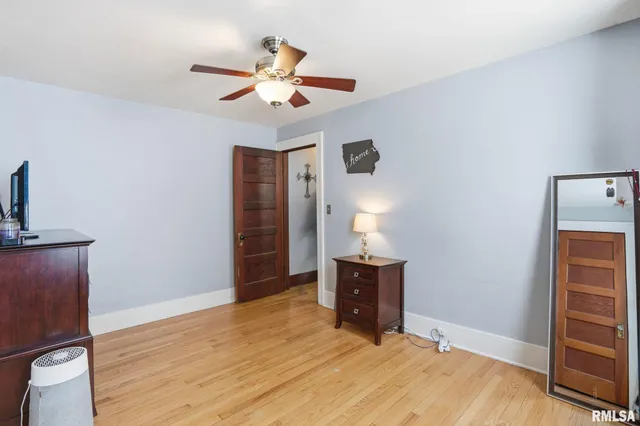 $185,000 | 415 23rd Avenue, Moline, IL 61265