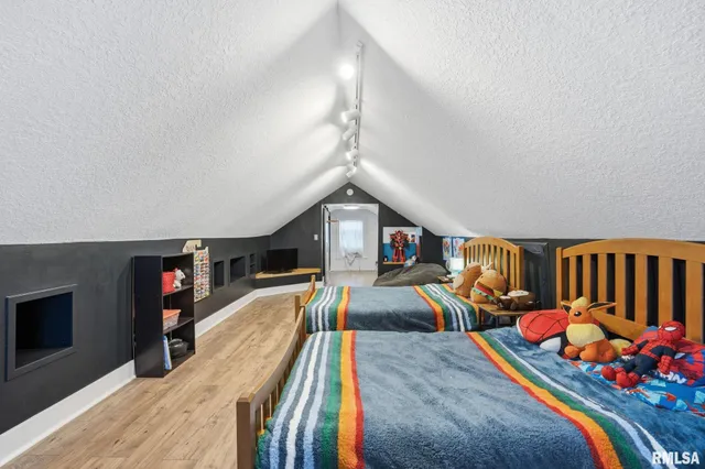 $185,000 | 415 23rd Avenue, Moline, IL 61265