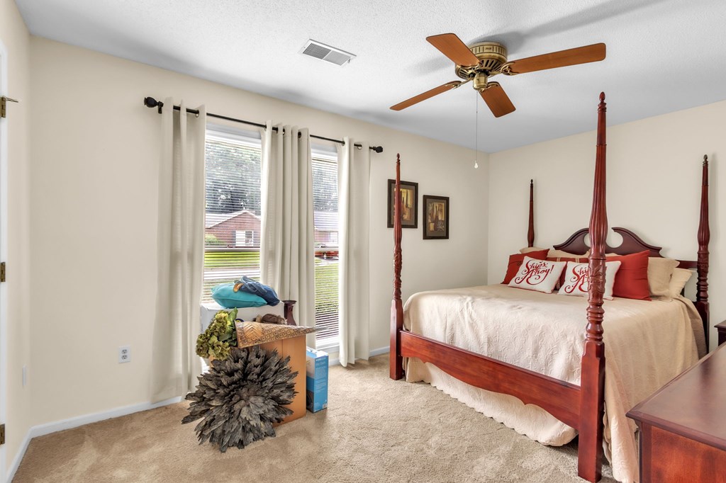 1291 Calhoun Road Greenwood, SC 29649 - Photo 19 of 27
