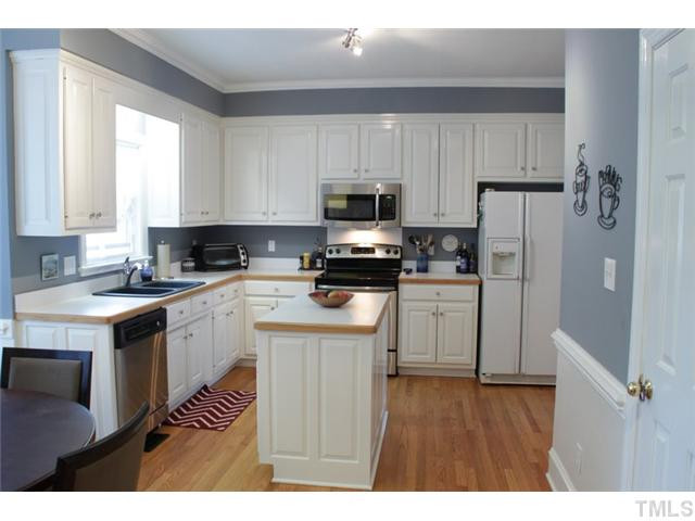 6628 Arbor Grande Way Raleigh, NC 27615 - Photo 6 of 20 Kitchen