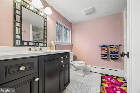 $1,995,000 | 239 Winding Way, Merion Station, PA 19066