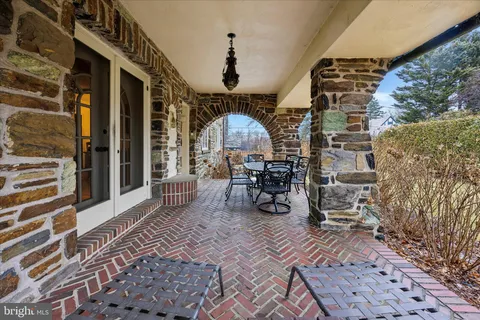 $1,995,000 | 239 Winding Way, Merion Station, PA 19066