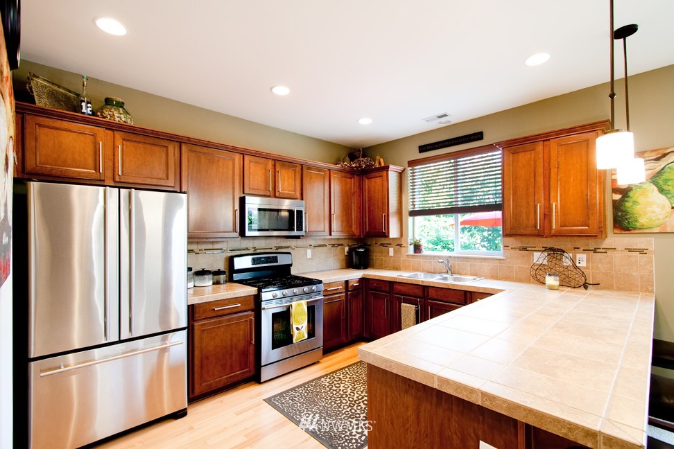 18024 29th Drive Southeast Bothell, WA 98012 - Photo 5 of 25