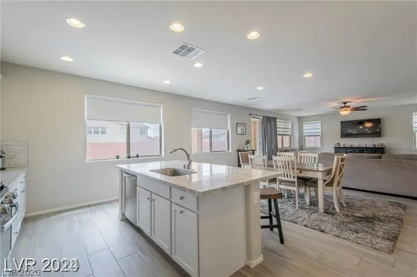 $2,999 | 829 Lower Lake Court, North Las Vegas, NV 89084