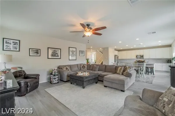 $2,999 | 829 Lower Lake Court, North Las Vegas, NV 89084