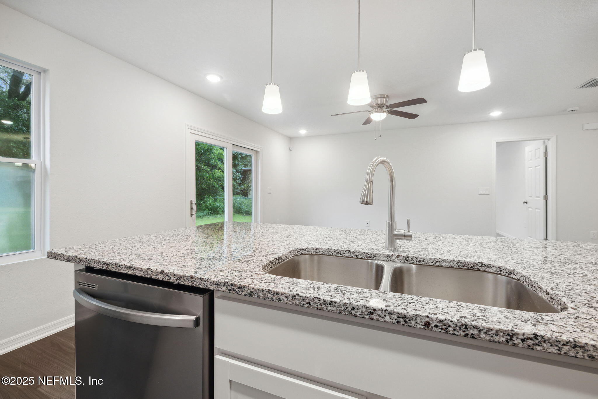8534 Metto Road Jacksonville, FL 32244 - Photo 9 of 30 Kitchen