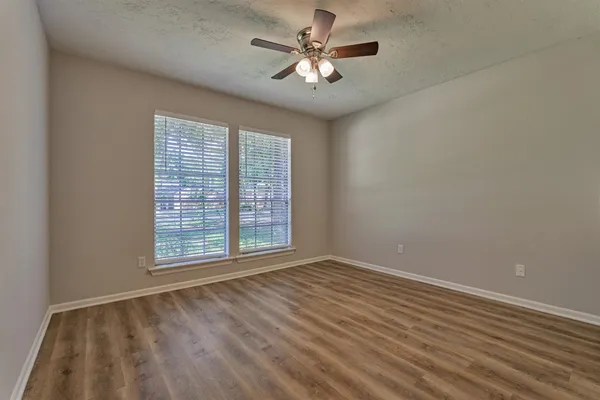 $345,000 | 15 Still Glen Court, The Woodlands, TX 77381