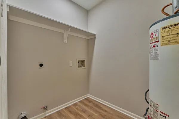 $345,000 | 15 Still Glen Court, The Woodlands, TX 77381