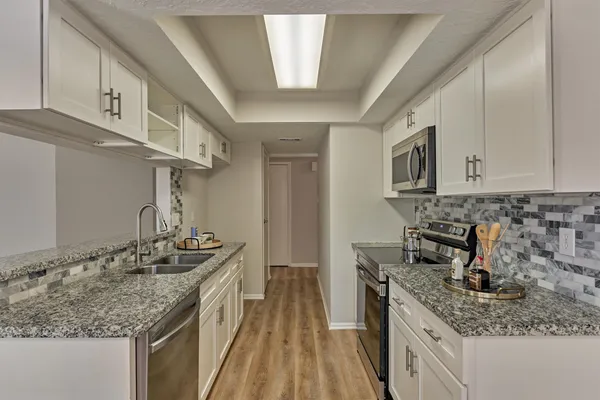 $345,000 | 15 Still Glen Court, The Woodlands, TX 77381