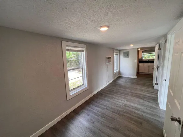 $1,500 | 718 West 7th Street, Unit 2, Riviera Beach, FL 33404