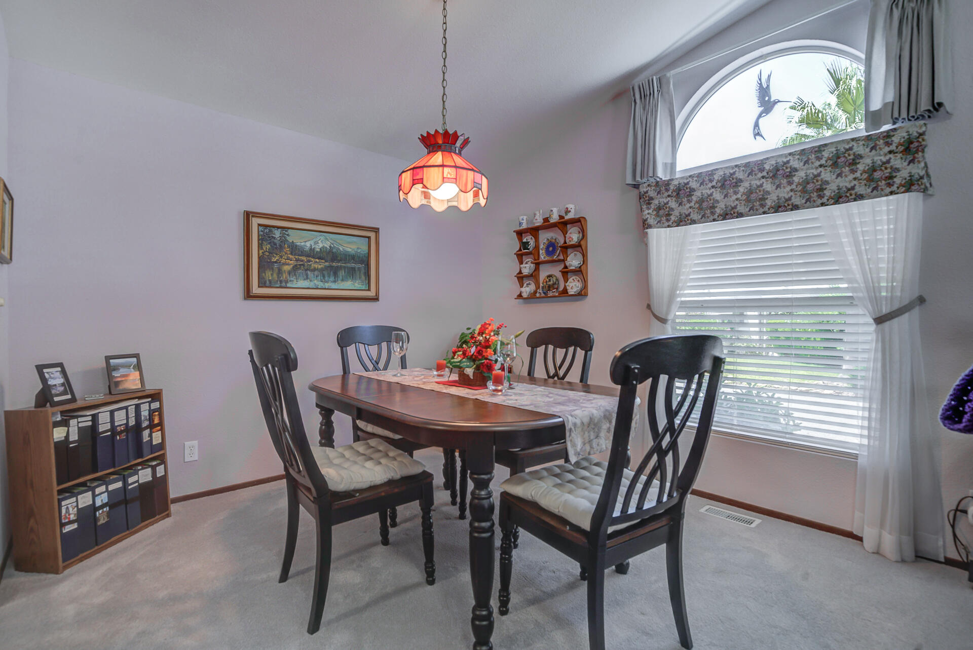 4419 Hoopa Path Redding, CA 96003 - Photo 10 of 29 Hoopa-4
