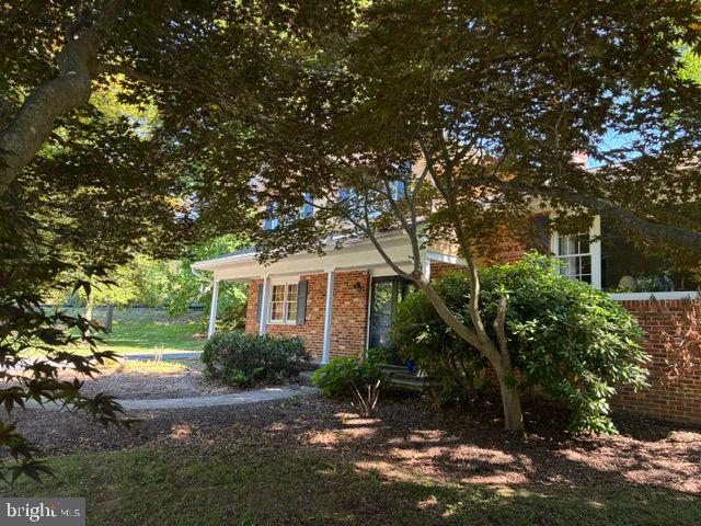 1518 Winchester Road Annapolis, MD 21409 - Photo 5 of 6 Lovely treed front yard