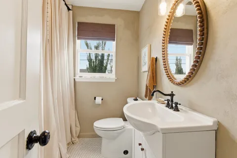 $515,000 | 3225 Southlake Drive, Nashville, TN 37211