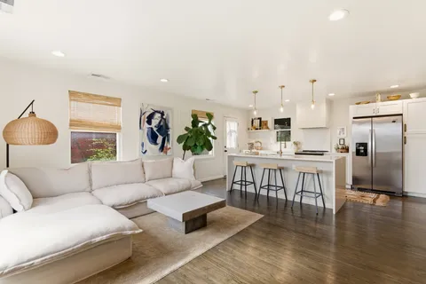 $515,000 | 3225 Southlake Drive, Nashville, TN 37211