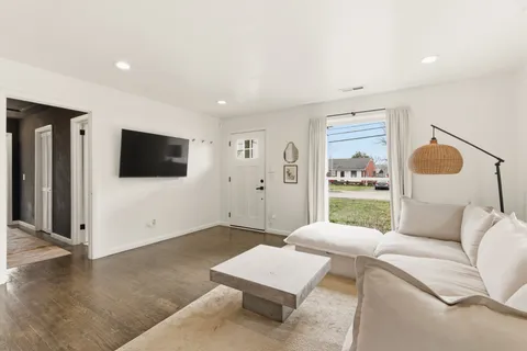 $515,000 | 3225 Southlake Drive, Nashville, TN 37211