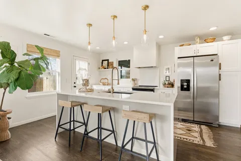 $515,000 | 3225 Southlake Drive, Nashville, TN 37211