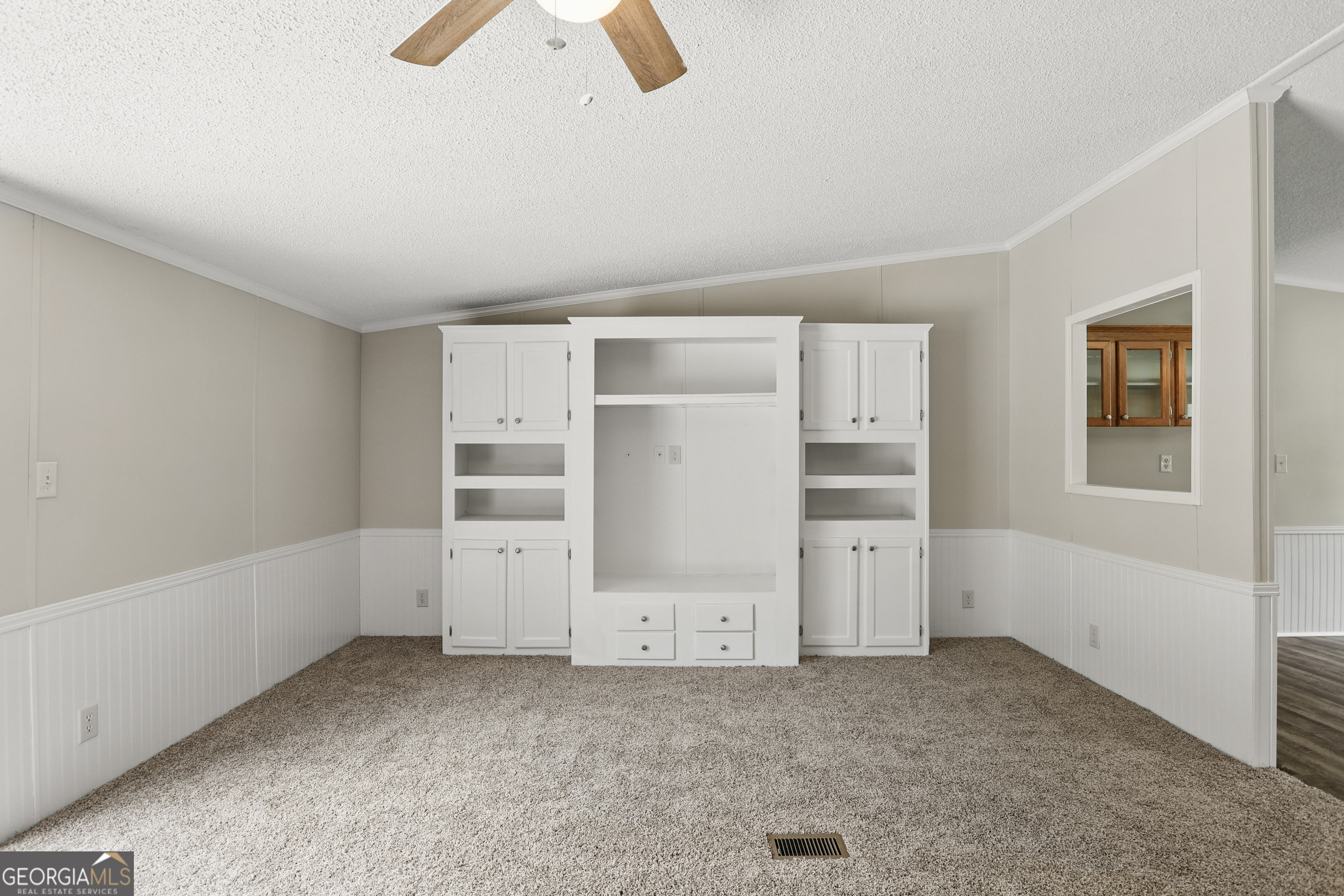 2830 Rincon-Stillwell Road Rincon, GA 31326 - Photo 14 of 52 a view of an empty room with a kitchen