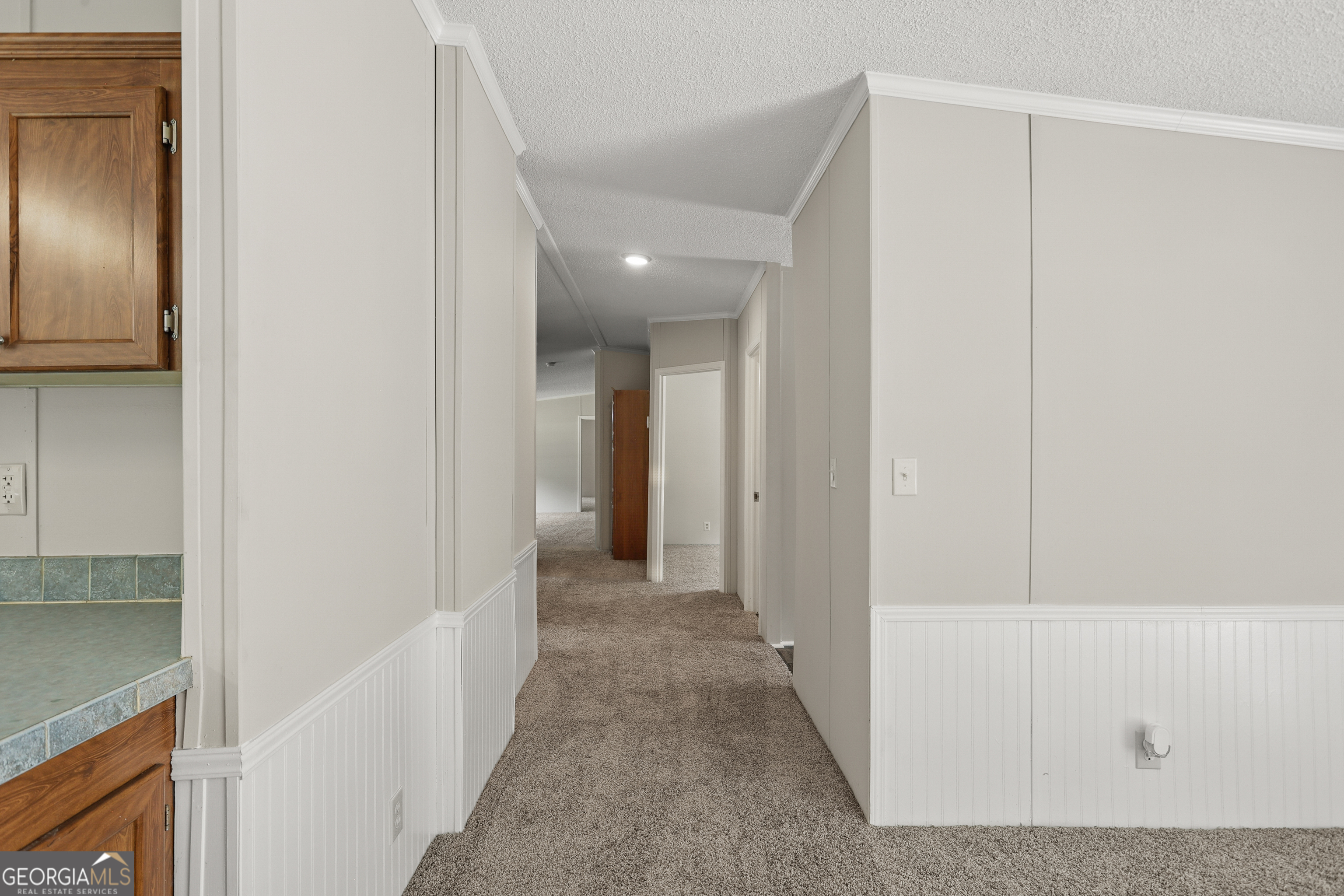 2830 Rincon-Stillwell Road Rincon, GA 31326 - Photo 17 of 52 a view of a hallway