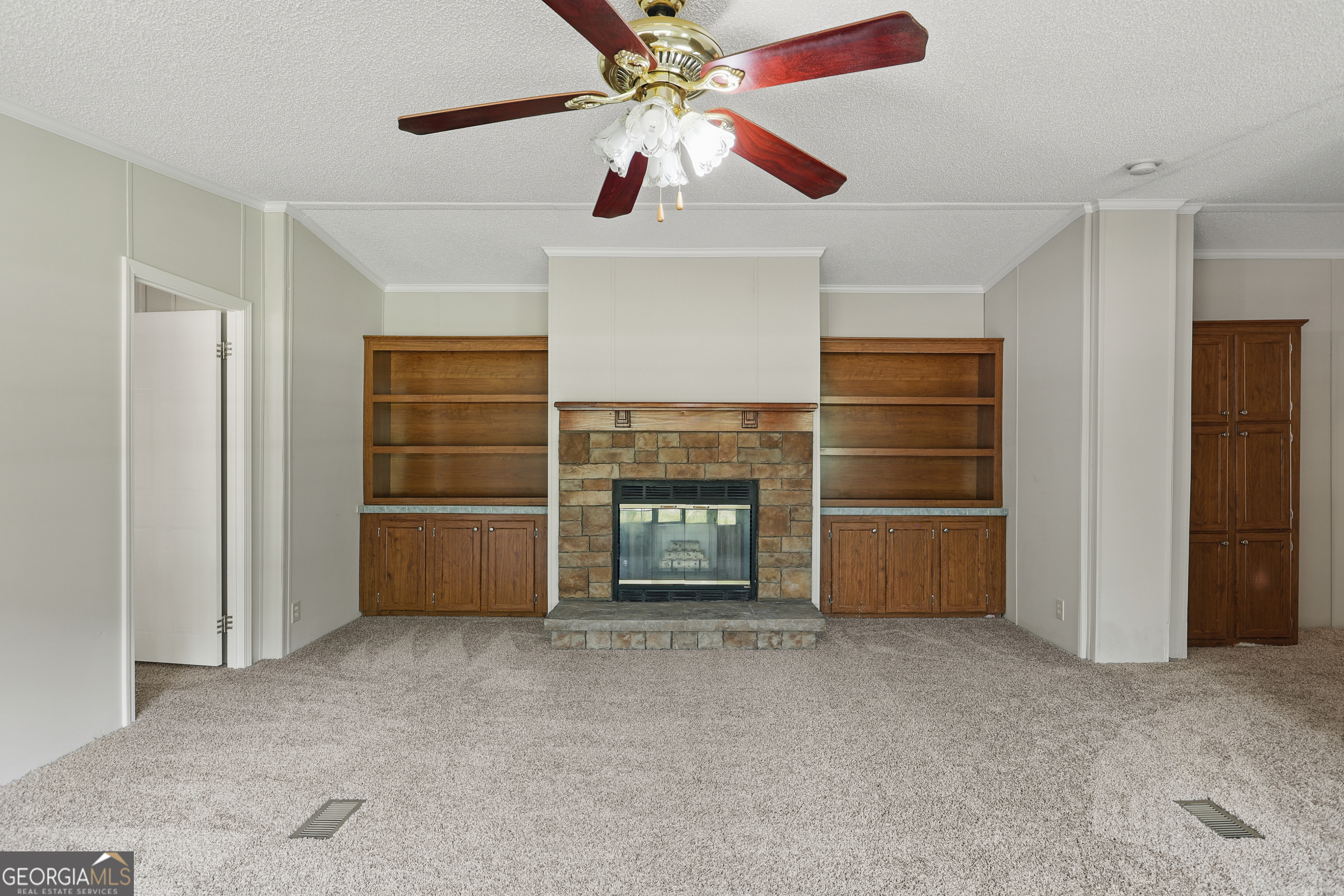 2830 Rincon-Stillwell Road Rincon, GA 31326 - Photo 19 of 52 a view of a livingroom with a fireplace