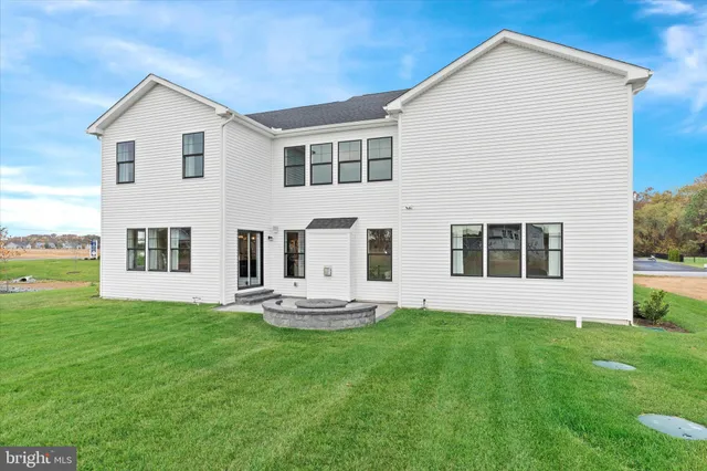 a view of outdoor space yard and patio